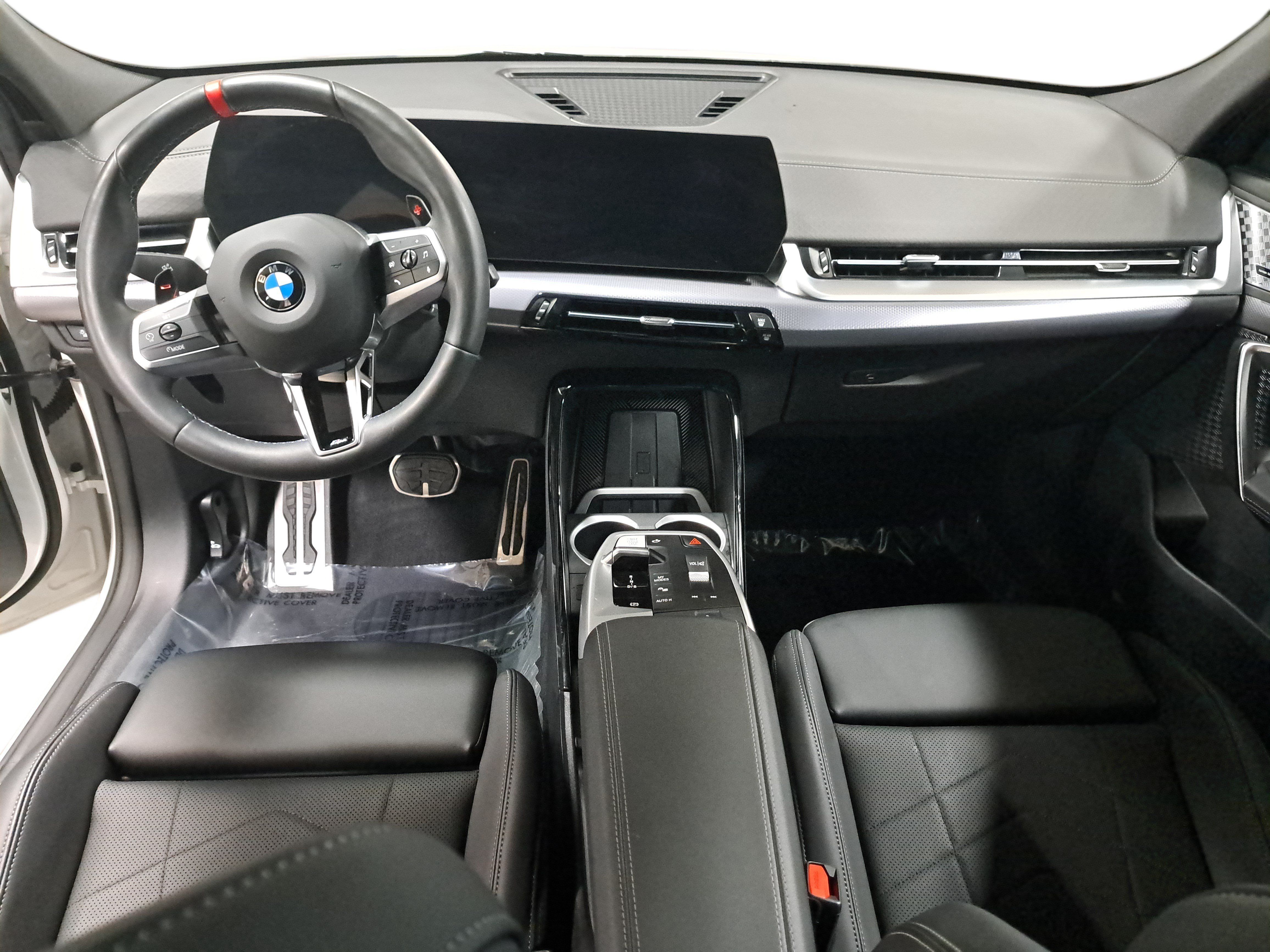 Used 2025 BMW X2 M35i AWD/4WD image 9