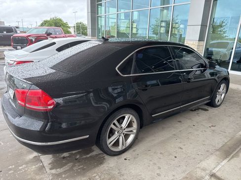 Used 2013 Volkswagen Passat TDI SEL Premium image 6