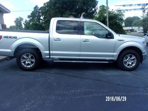 Used 2017 Ford F150 XLT w/ Equipment Group 302A Luxury AWD/4WD image 4