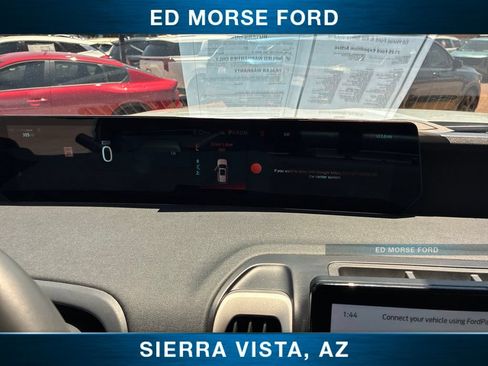 Certified 2025 Ford Expedition Active AWD/4WD image 32