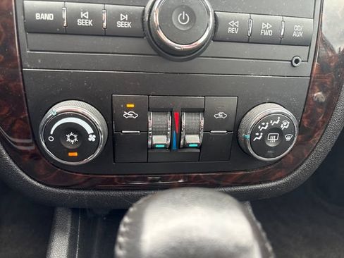 Used 2013 Chevrolet Impala LT w/ LT Sunroof Package FWD image 21