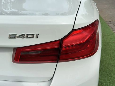 Used 2017 BMW 540i RWD image 10