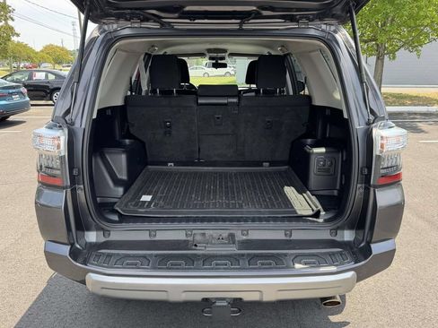 Used 2017 Toyota 4Runner TRD Off-Road AWD/4WD image 16