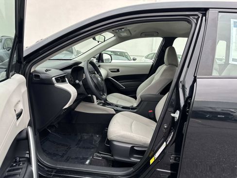 Used 2023 Toyota Corolla Cross L image 21