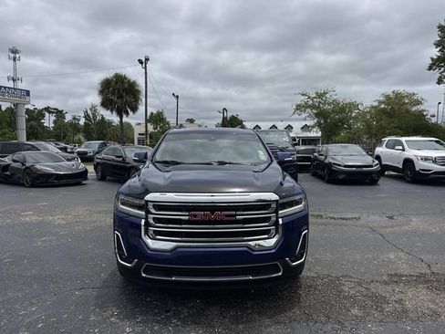 Used 2023 GMC Acadia SLT FWD image 2