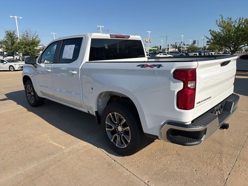 Used 2024 Chevrolet Silverado 1500 LT AWD/4WD image 2