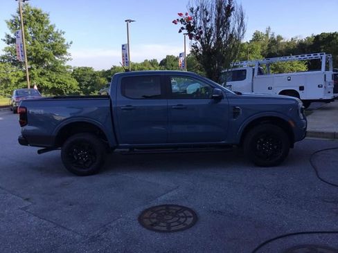 Used 2025 Ford Ranger Lariat w/ FX4 Off-Road Package AWD/4WD image 2
