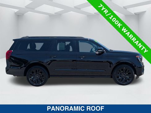 Used 2025 Ford Expedition Max Platinum w/ Stealth Appearance Package AWD/4WD image 4
