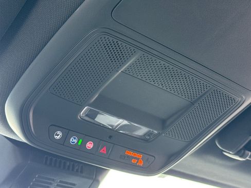 Used 2026 Chevrolet Equinox LT image 24