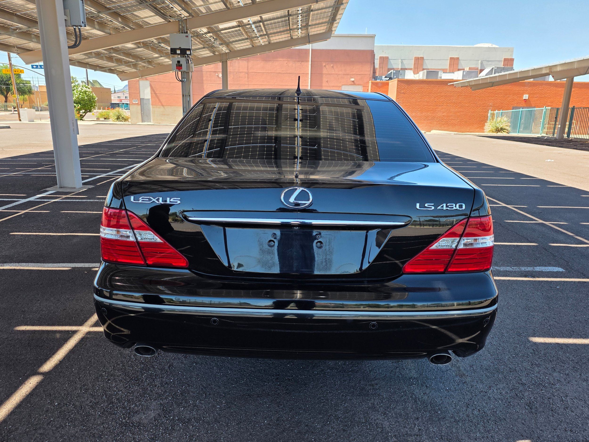 Used 2004 Lexus LS 430 RWD image 4