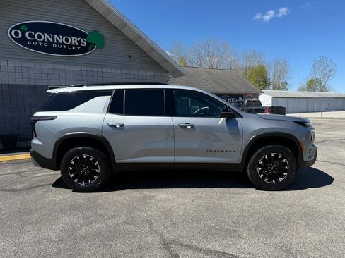 Used 2024 Chevrolet Traverse Z71 w/ Enhanced Driving Package AWD/4WD image 2