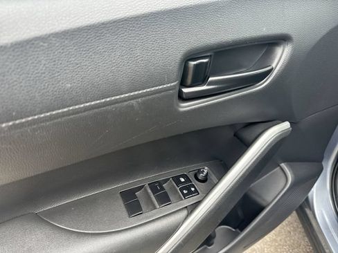 Used 2022 Toyota Corolla Cross LE FWD image 21