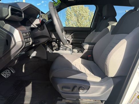 Used 2024 Toyota Tacoma TRD Sport w/ TRD Sport Upgrade Package image 13