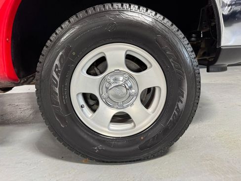 Used 1998 Ford F150 XLT image 2