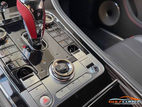 Used 2024 Bentley Continental GT V8 image 20