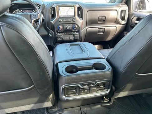 Used 2020 Chevrolet Silverado 1500 High Country w/ Technology Package AWD/4WD image 9