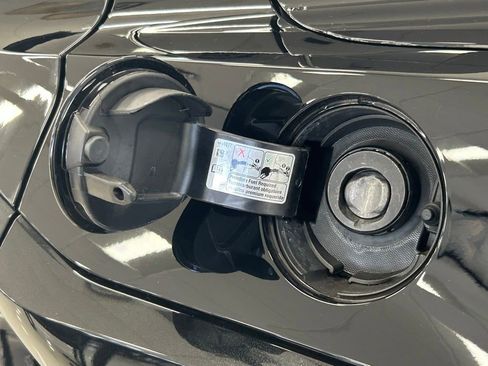 Used 2023 Chevrolet Corvette Z06 RWD image 40