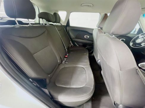 Used 2016 Kia Soul w/ Convenience Package FWD image 28