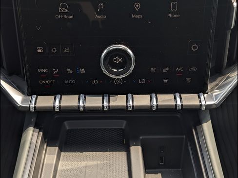 New 2026 GMC Acadia AT4 w/ Luxury Package AWD/4WD image 26