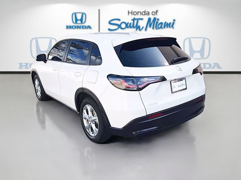 Certified 2023 Honda HR-V LX image 5