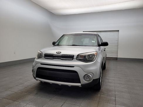 Used 2019 Kia Soul + image 15
