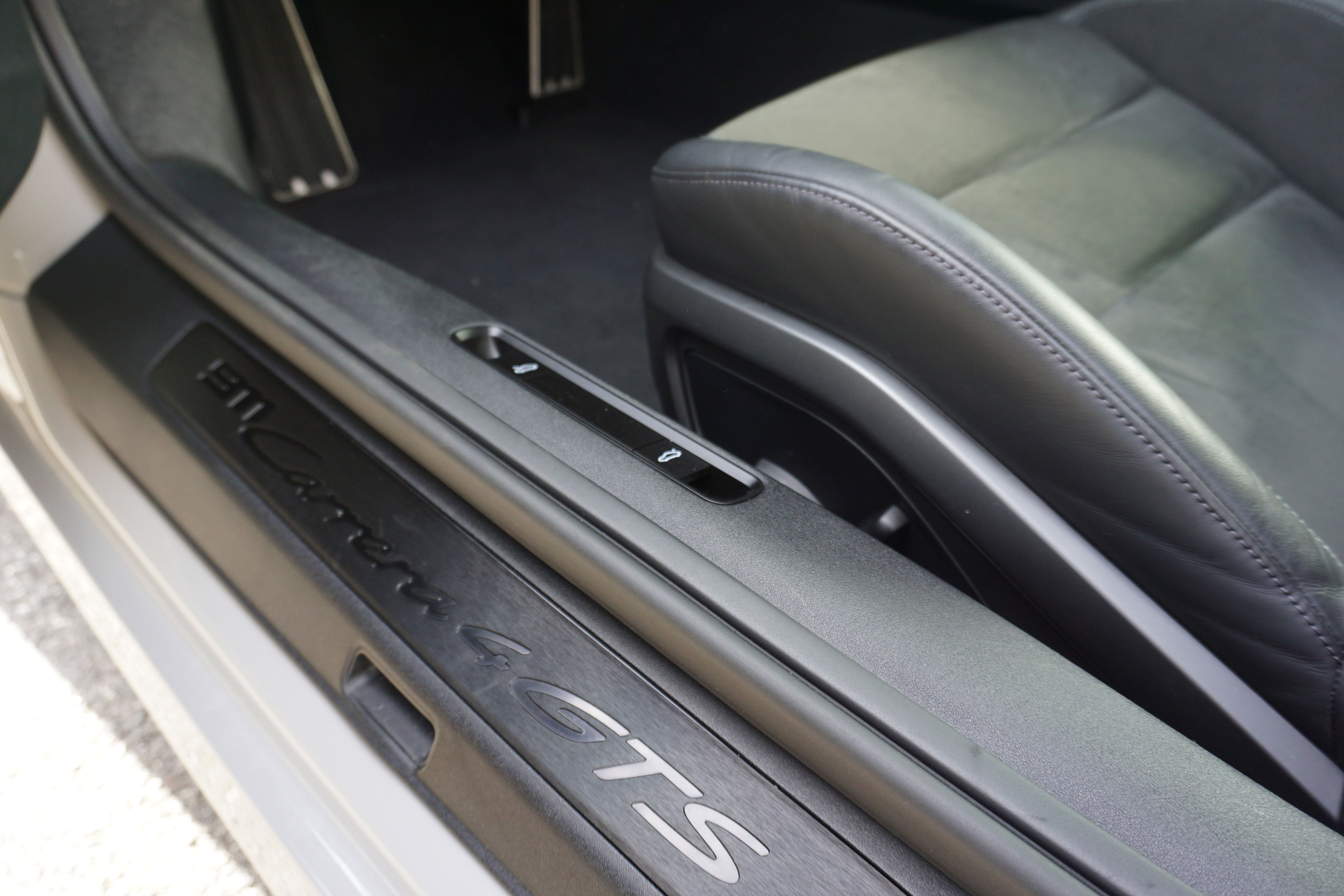 Certified 2025 Porsche 911 Carrera 4 GTS AWD/4WD image 19