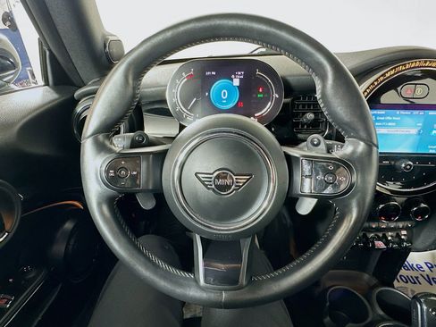 Used 2022 MINI Cooper S w/ Premium Package image 11