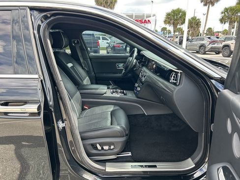Used 2023 Rolls-Royce Ghost AWD/4WD image 43