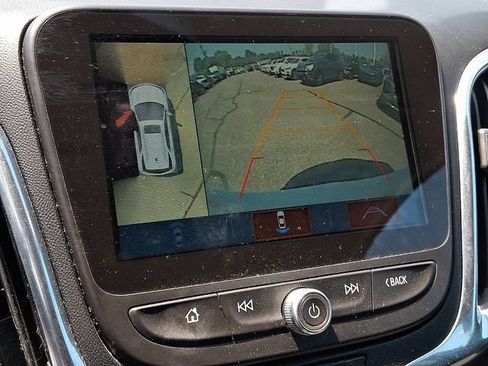 Used 2018 Chevrolet Equinox Premier FWD image 13