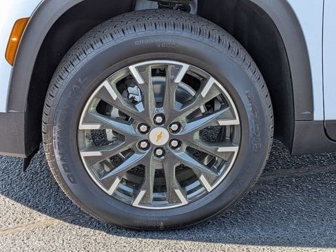 New 2026 Chevrolet Traverse LT w/ Sun and Wheel Package image 10
