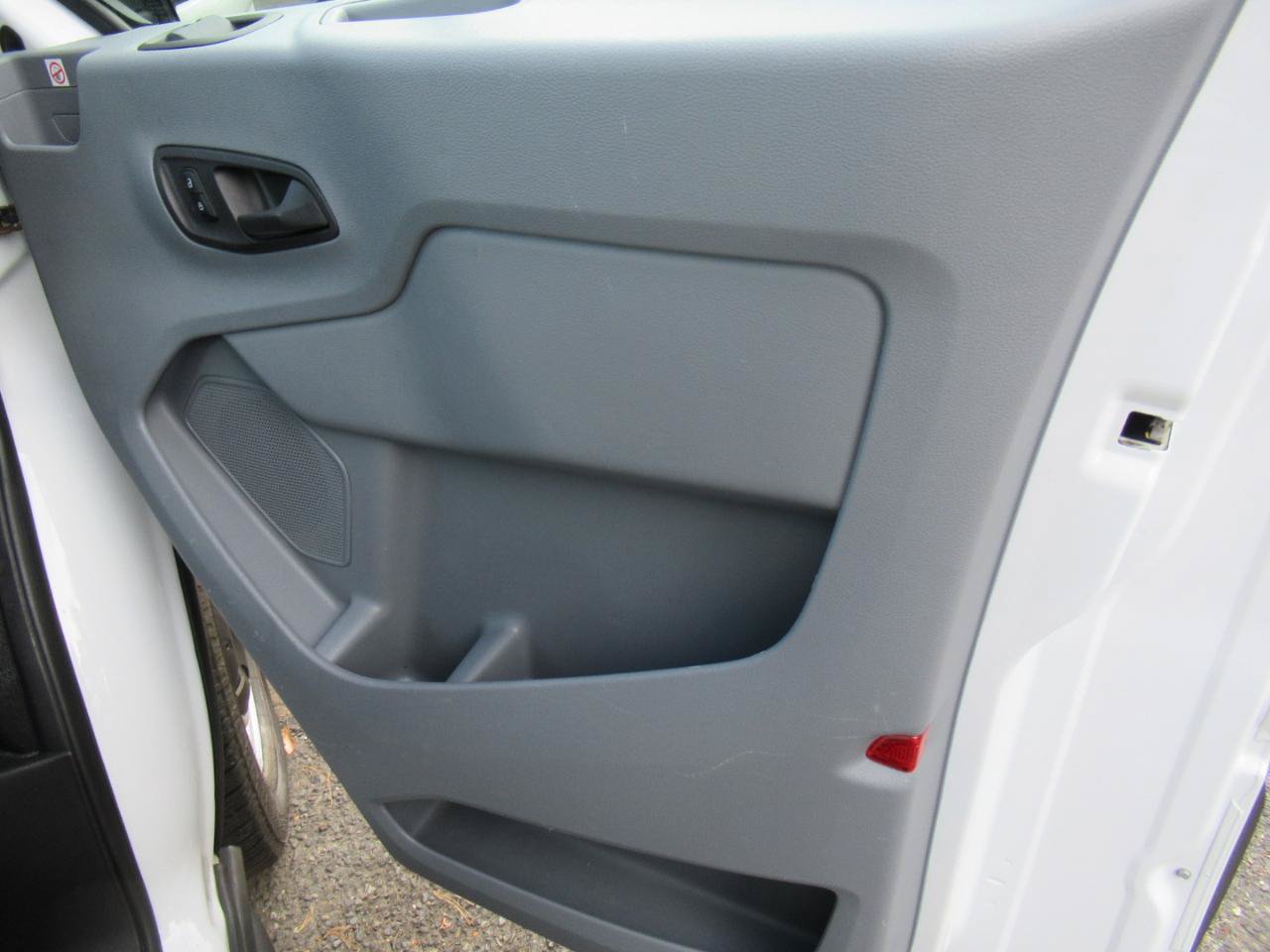 Used 2019 Ford Transit 250 148 Medium Roof RWD image 20