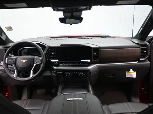 Certified 2025 Chevrolet Silverado 3500 High Country w/ High Country Premium Package image 31