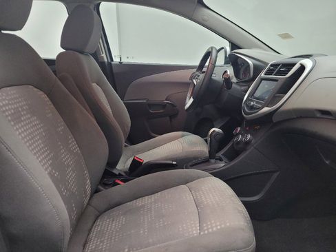 Used 2020 Chevrolet Sonic LT FWD image 21