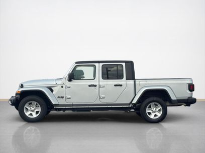 Used 2023 Jeep Gladiator Sport