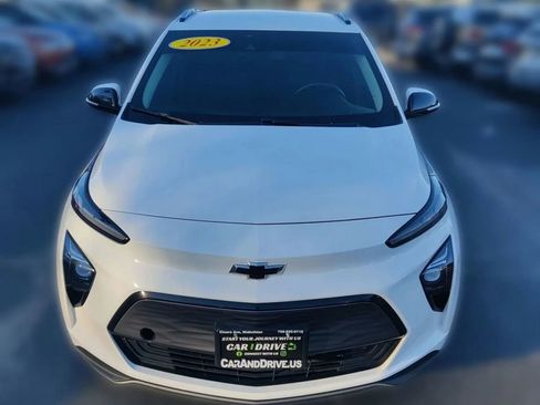 Used 2023 Chevrolet Bolt EUV LT image 2