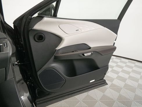 Certified 2025 Lexus RX 450h AWD w/ Convenience Package image 21