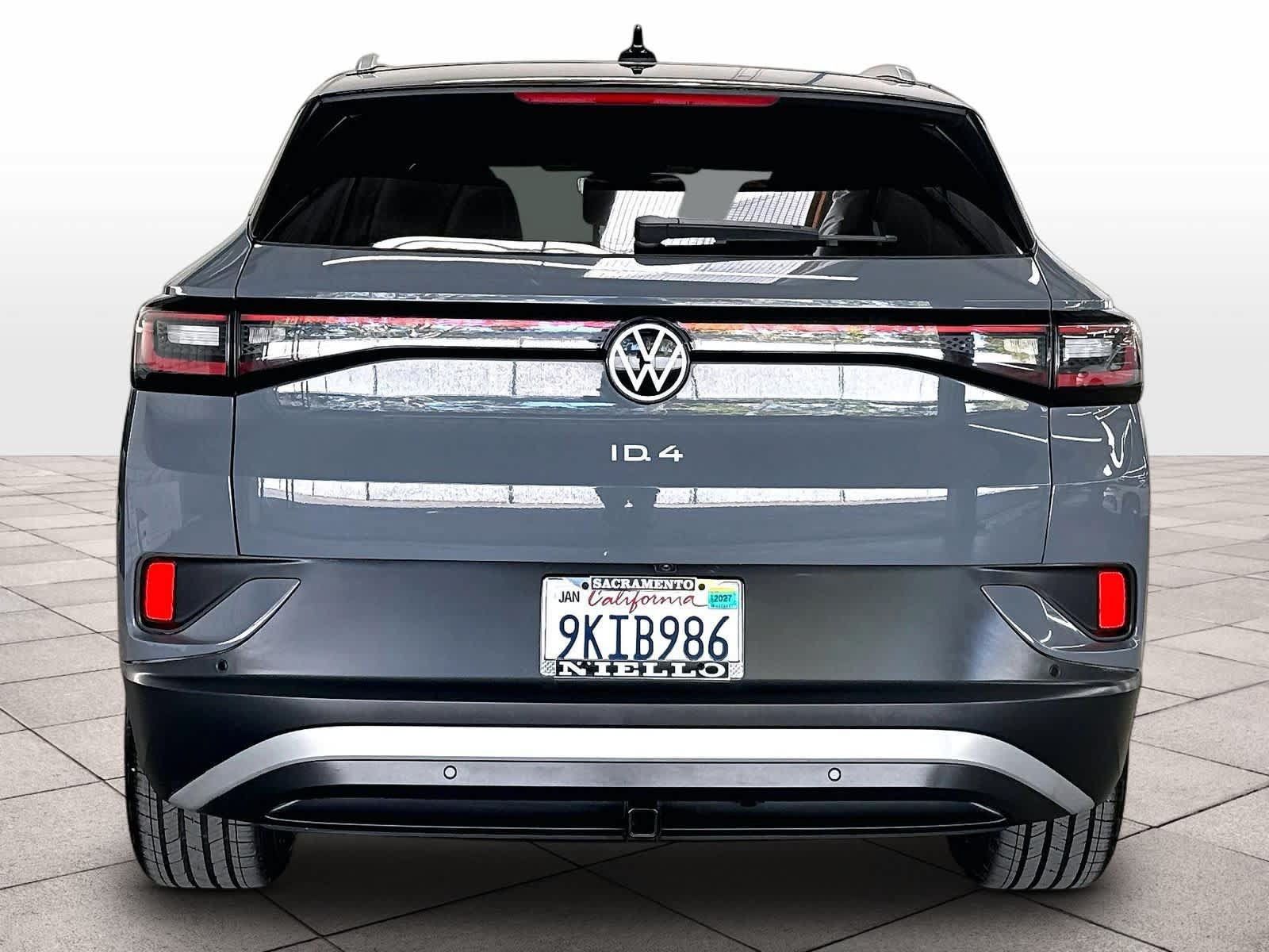 Used 2023 Volkswagen ID.4 Pro S Plus AWD/4WD image 8