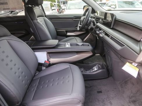 New 2026 Kia EV9 Wind image 18