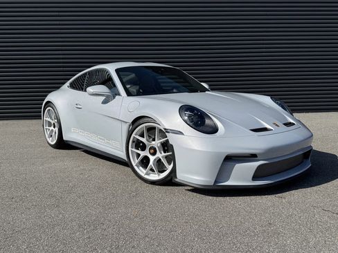 Certified 2024 Porsche 911 S/T image 15