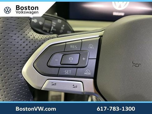 New 2026 Volkswagen Tiguan SE R-Line AWD/4WD image 16