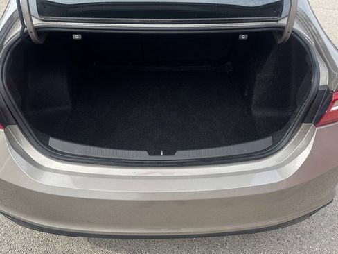 Used 2023 Chevrolet Malibu LT image 11