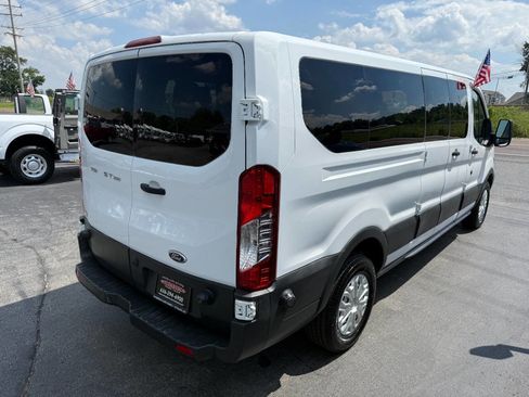 Used 2016 Ford Transit 350 XL image 5