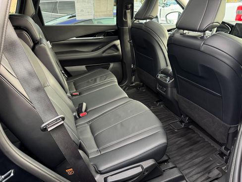 Used 2023 INFINITI QX60 Pure image 19