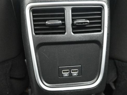 Used 2023 Dodge Charger SXT RWD image 15
