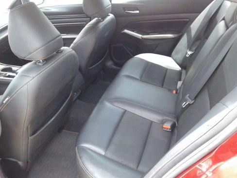 Used 2021 Nissan Altima 2.5 SR image 11