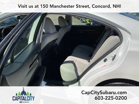 Used 2013 Lexus ES 350 w/ Luxury Pkg FWD image 16