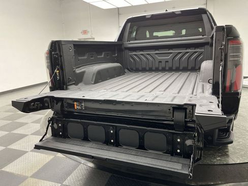 Used 2026 GMC Sierra EV Denali AWD/4WD image 31