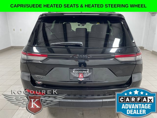 Used 2025 Jeep Grand Cherokee Altitude AWD/4WD image 5