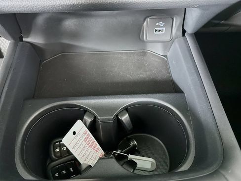 Used 2023 Honda HR-V LX image 16