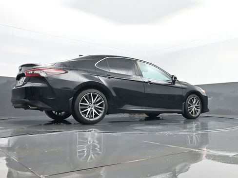 Used 2024 Toyota Camry XLE w/ Navigation Package image 26